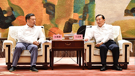 居然之家汪林朋董事長(zhǎng)情系家鄉(xiāng)，以實(shí)際行動(dòng)助力湖北疫后經(jīng)濟(jì)重建